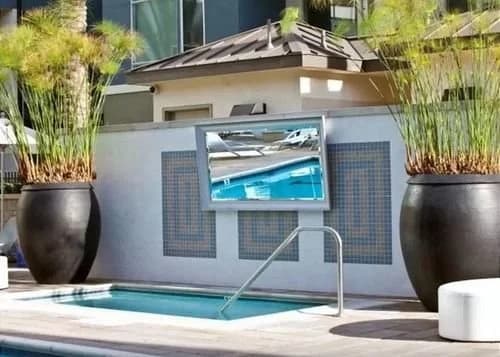 MDR Loft 1 Br condo by RedAwning 3