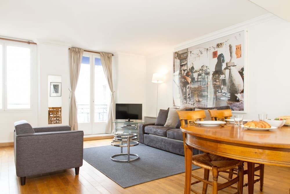 Odeon - Saint Germain Private Apartment 10