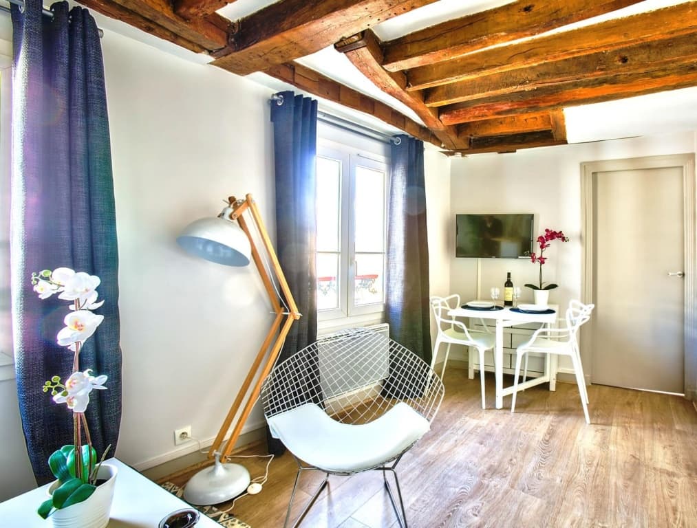 B 841  - Saint Germain des Près - Spacieux appartement 4