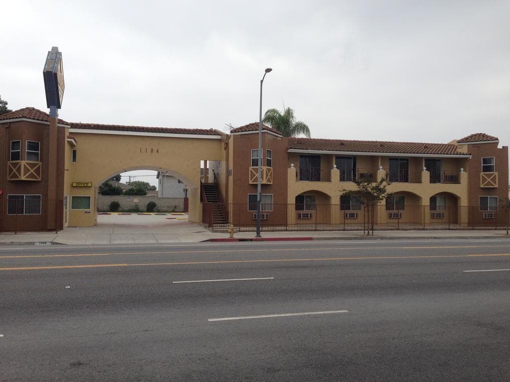 Crescent Inn 5