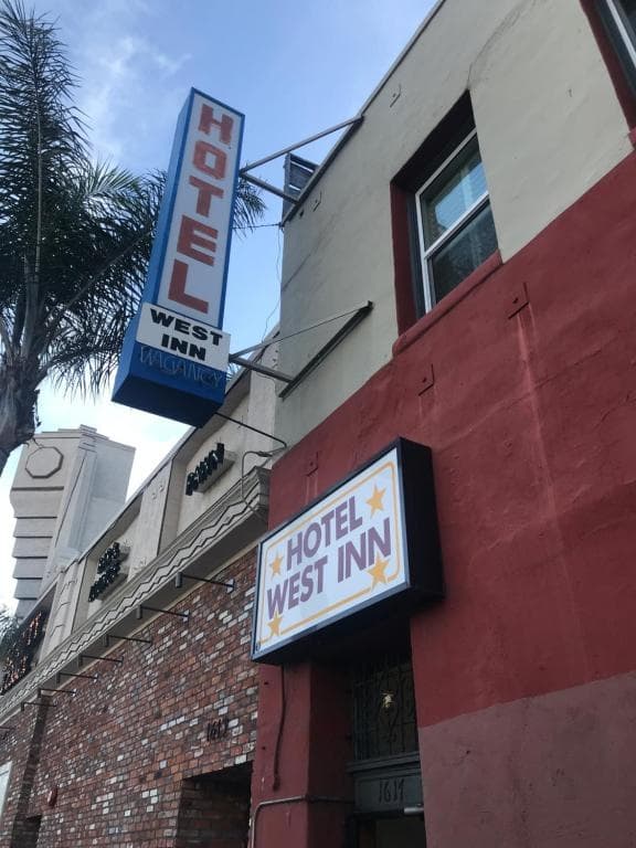 Hotel West Inn Hollywood LA 7