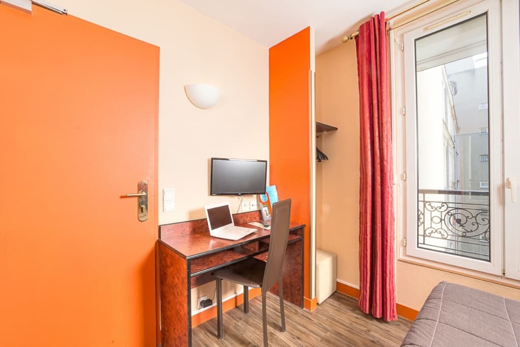 Hôtel Pierre Nicole 16
