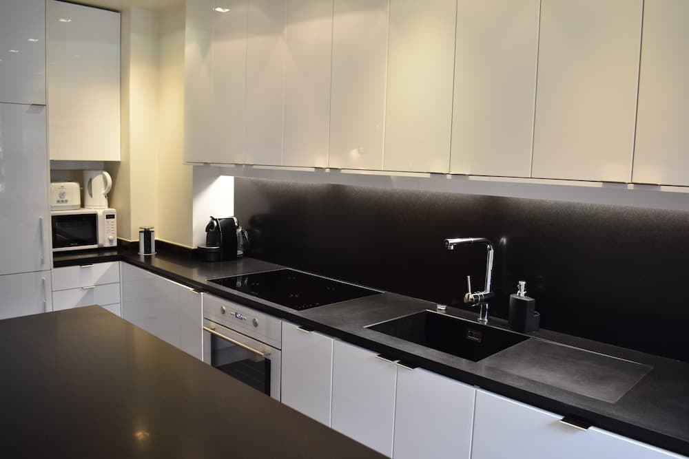 Studio Apartment Near Trocadéro & Champs Elysées 10