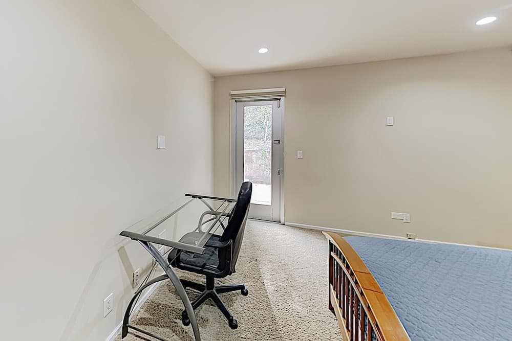 New Listing! Modern Canyon W/ Lush Patio 2 Bedroom Home 20