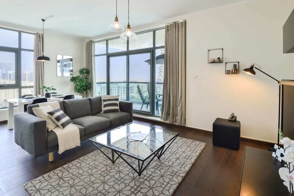 Retreat To a Hidden Gem at the Greens 12