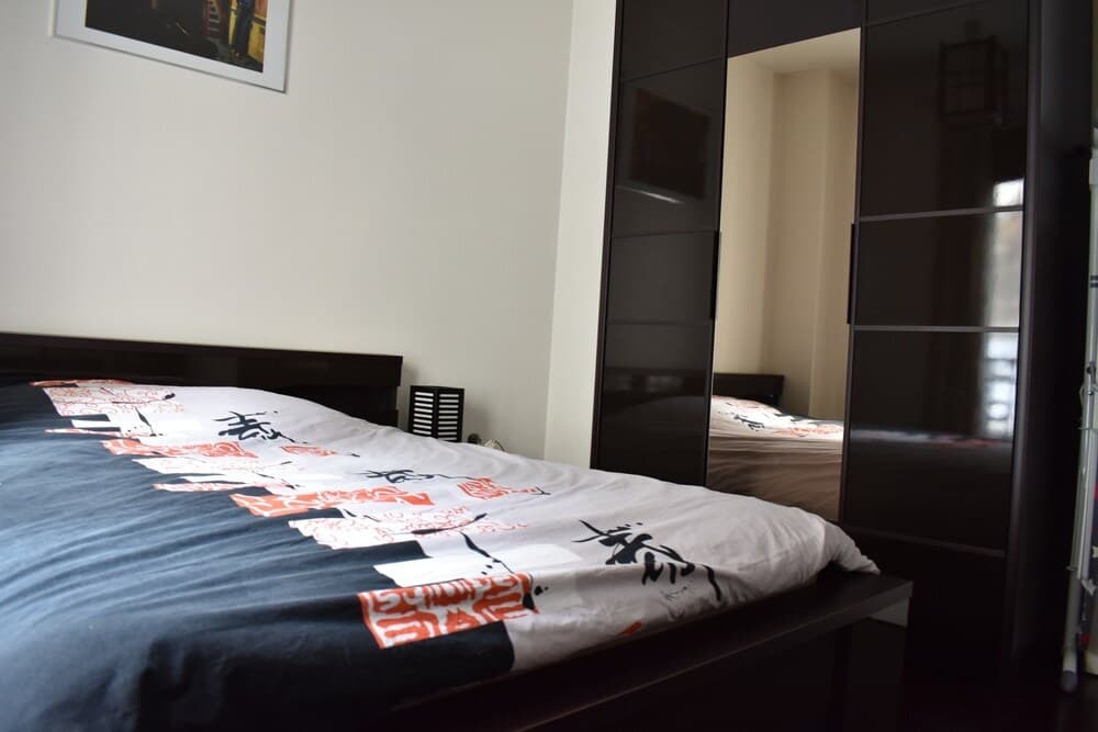 Simplistic 1 Bedroom Apartment in 17th 5