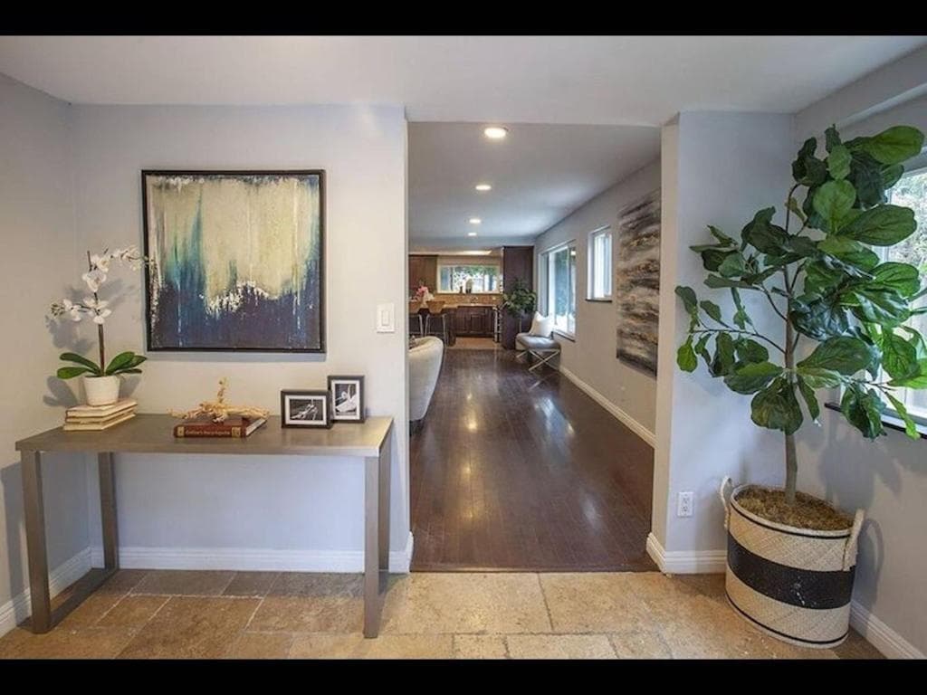 Charming Duplex Home 15