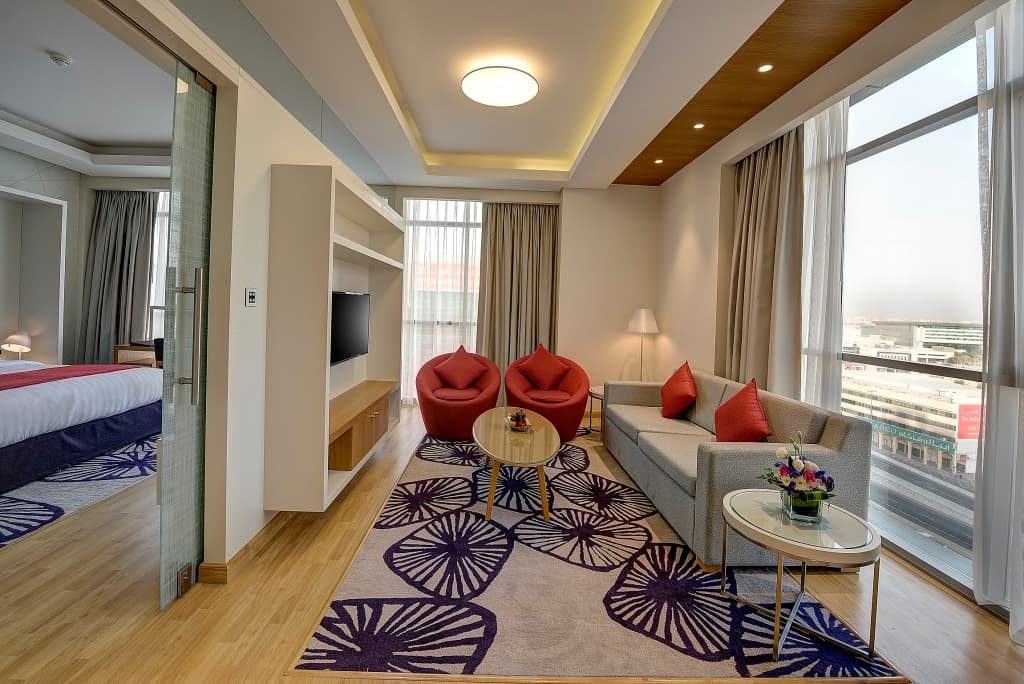 Royal Continental Hotel 9