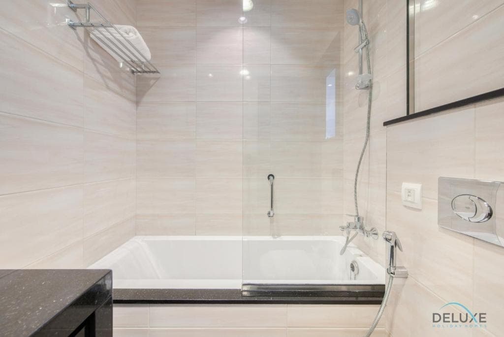 Luxury 1 Bedroom Apartment at DAMAC Celestia by Deluxe Holiday Homes 16