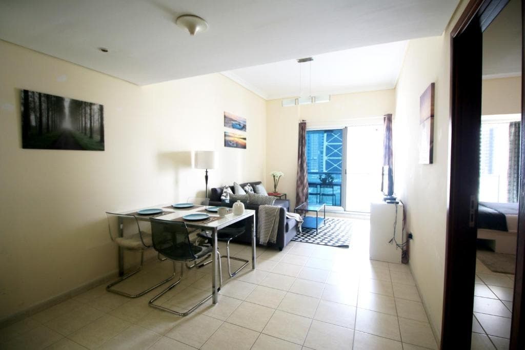 RH- Lake Terrace, Cluster D, JLT, 1BR near Metro 9