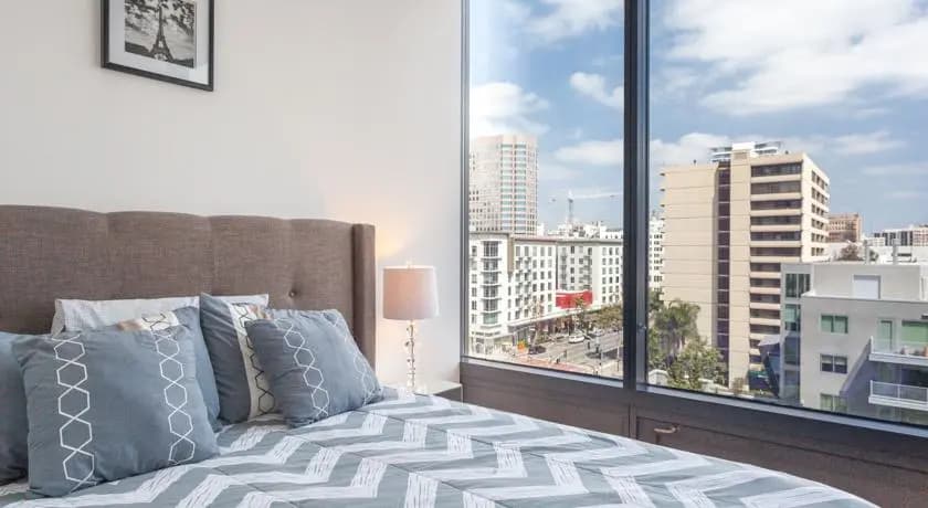 SCDeal APALO High End Suites 1