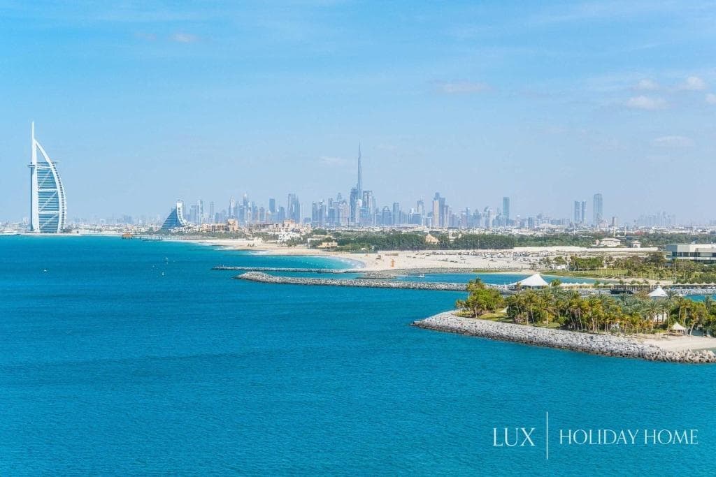 LUX - Opulent Island Suite Burj Khalifa View 1 3