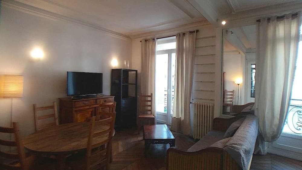 Saint Michel Free Parking Apartments 9
