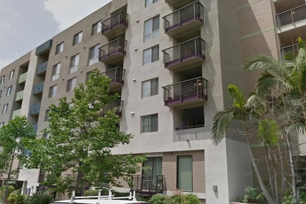 Hollywood and Highland Apartment 4