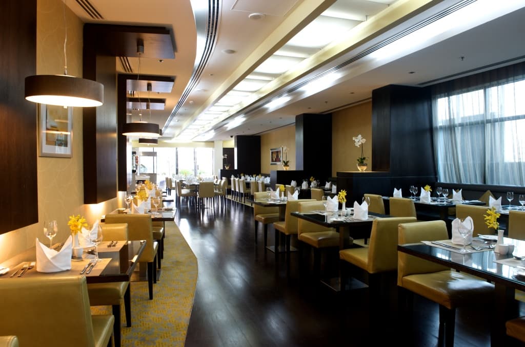 TIME Oak Hotel & Suites 14
