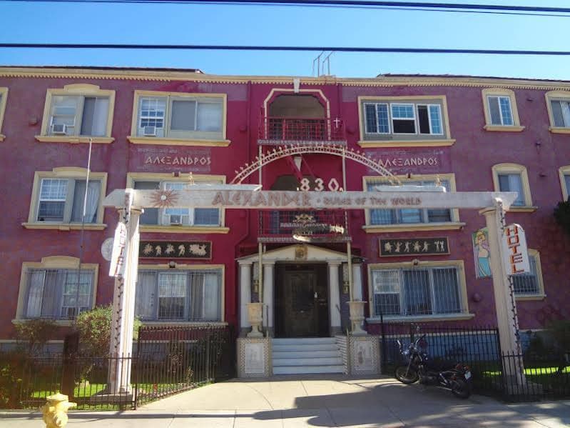 Hollywood Dream Suites Hotel 9