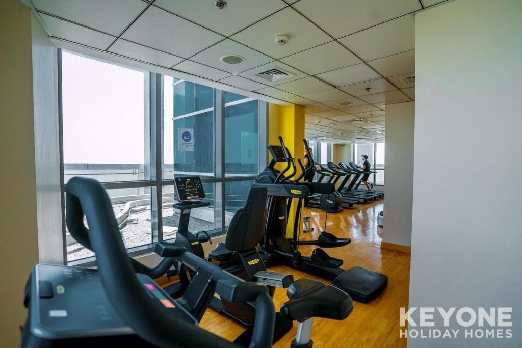 KeyOne - 1BR in Bay Central 4