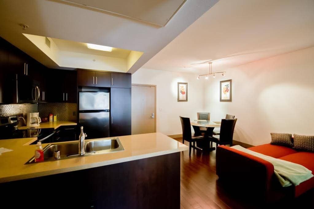 Hollywood and Highland Apartment 7