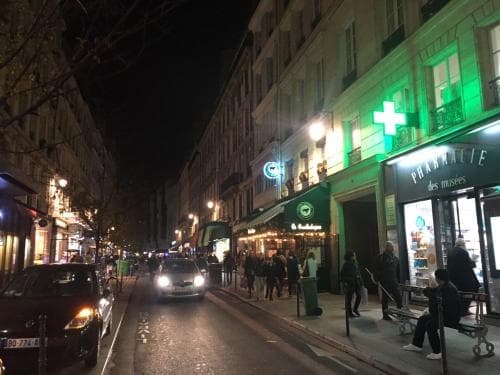 Apart of Paris - Le Marais - Bourg l'Abbé 9