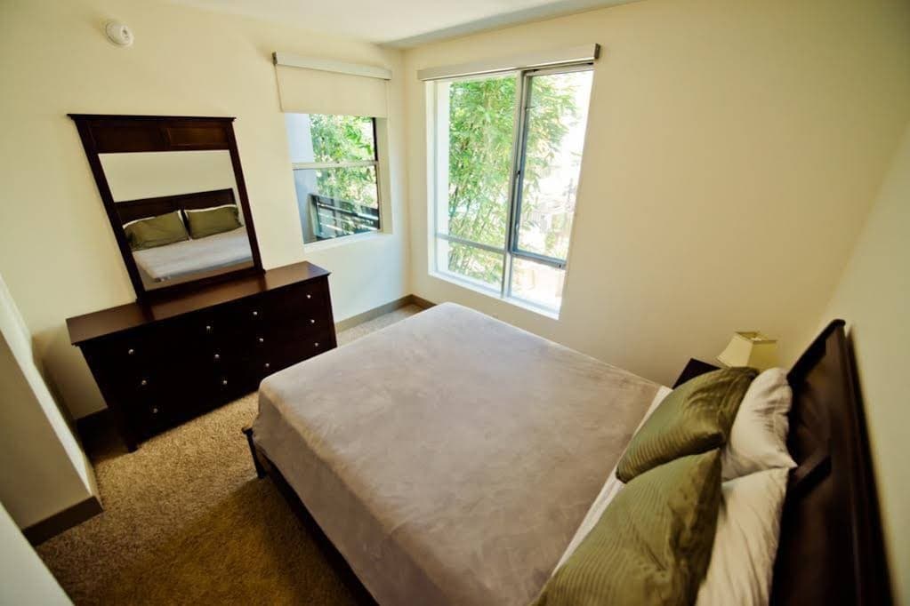 Hollywood and Highland Apartment 14