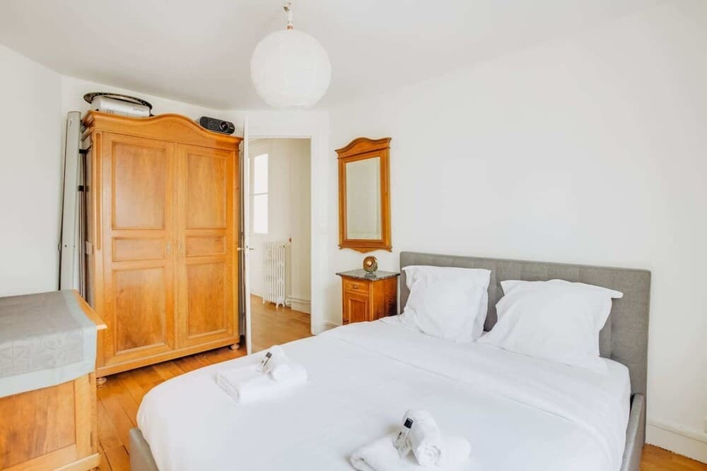 Beautiful apartment for 6 pax Near Eiffel Tower by GuestReady 4