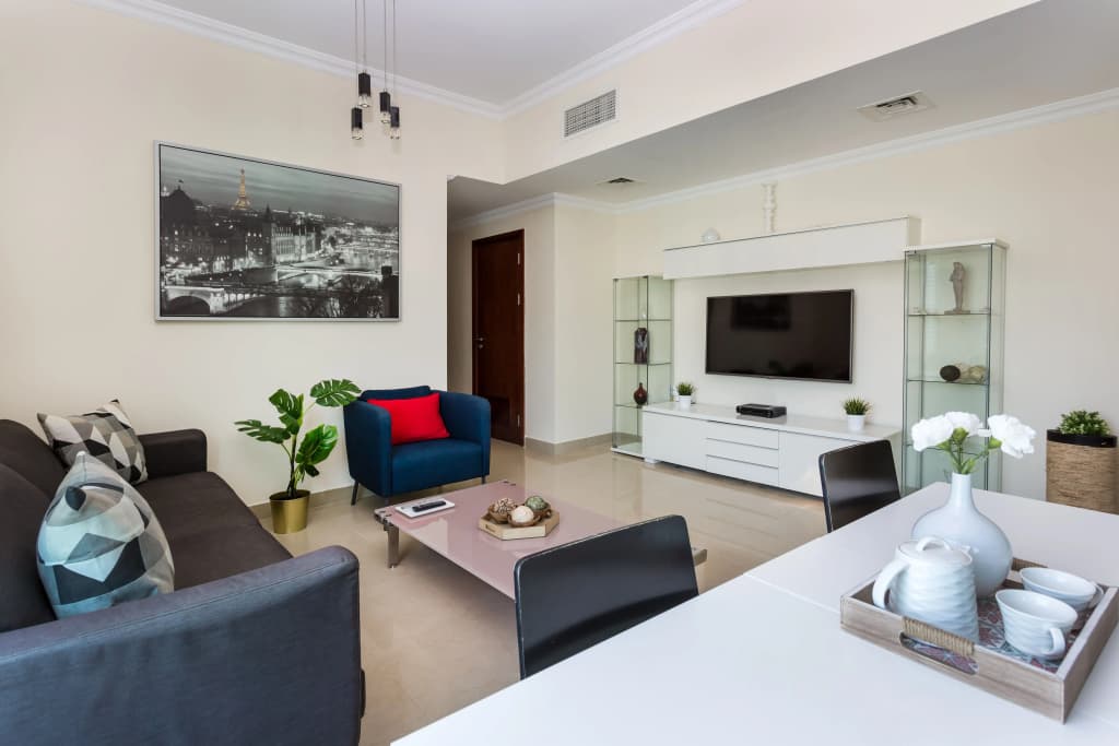 Modern and bright 1 BR apartment amazing views 16