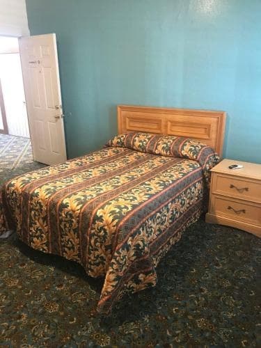 Hotel West Inn Hollywood LA 6