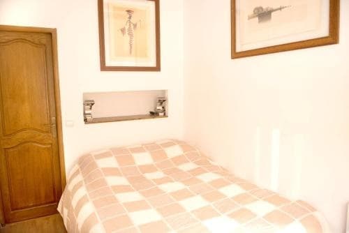 Apartment Rue Amelot 6