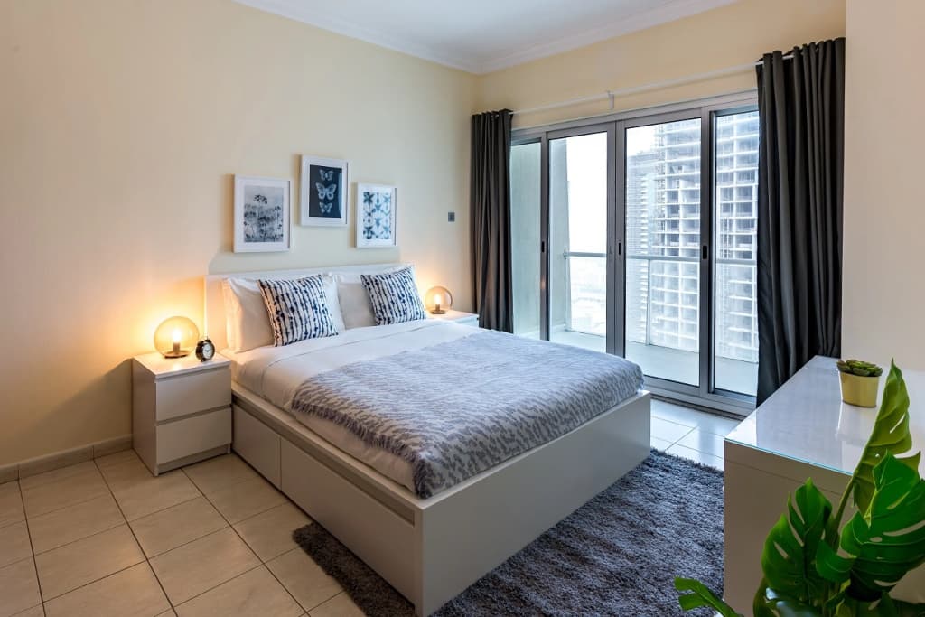 Lake views from 2 bedroom apartment in JLT 1