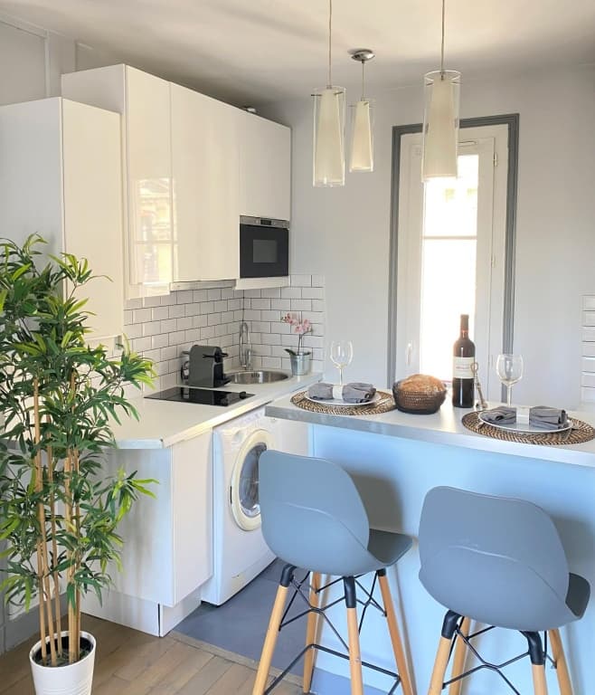 827 - Champ de Mars - Appartement parisien 7