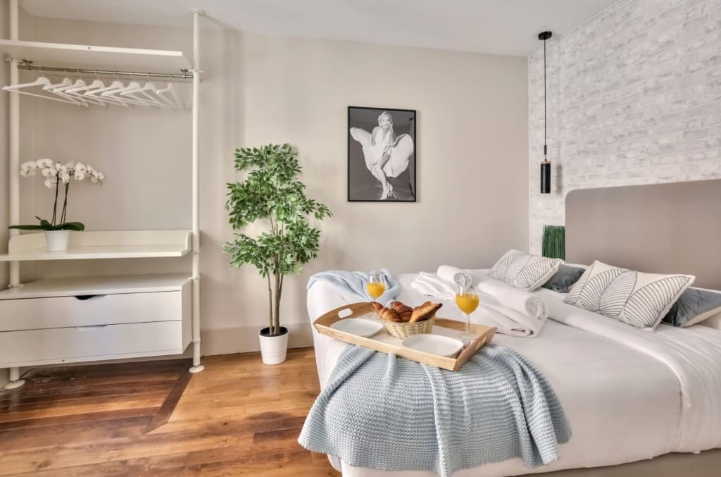 B 831 - Family Apartment - Montparnasse 9
