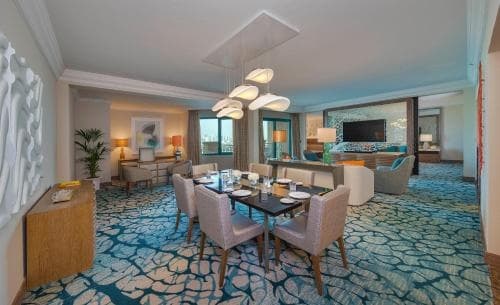 Palm Beachfront Estate Sunset Atlantis views 11