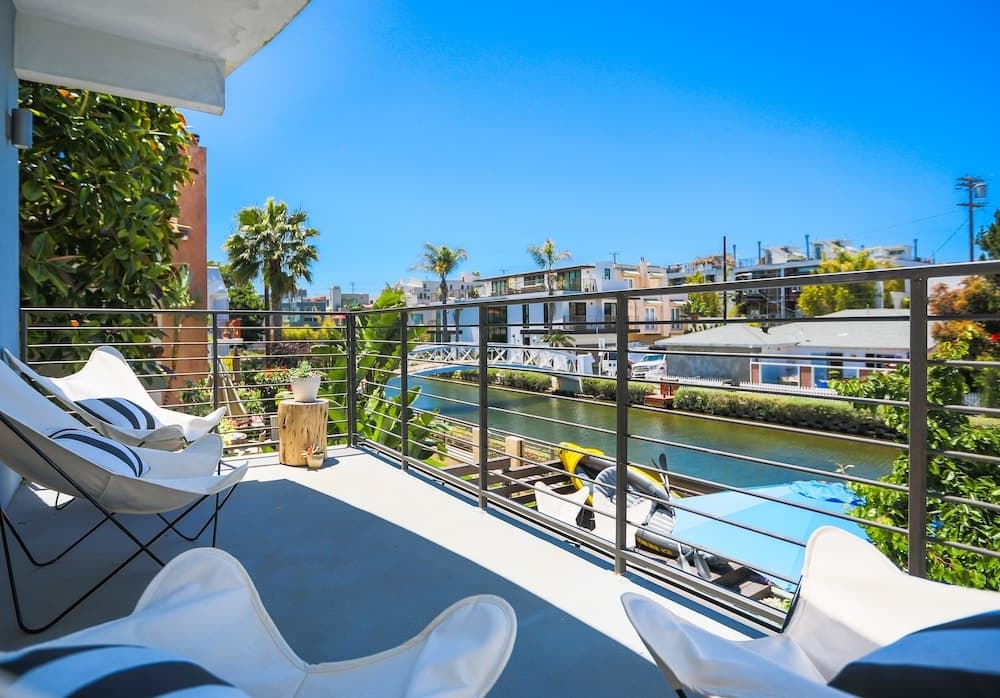 New Listing! Venice Canal-front W/ Pool, Near Beach 5 Bedroom Home 6