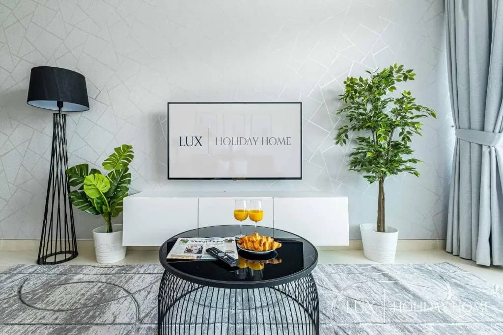 LUX - Opulent Island Suite Burj Khalifa View 1 5