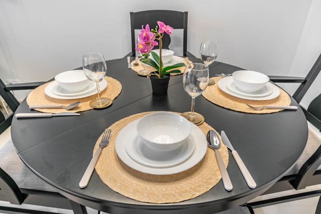 Lux BnB 1BD Boulevard Point Downtown Views 18
