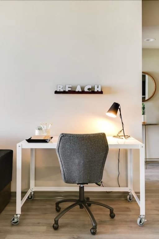 Walk to Venice Beach From a Sleek Apartment 12