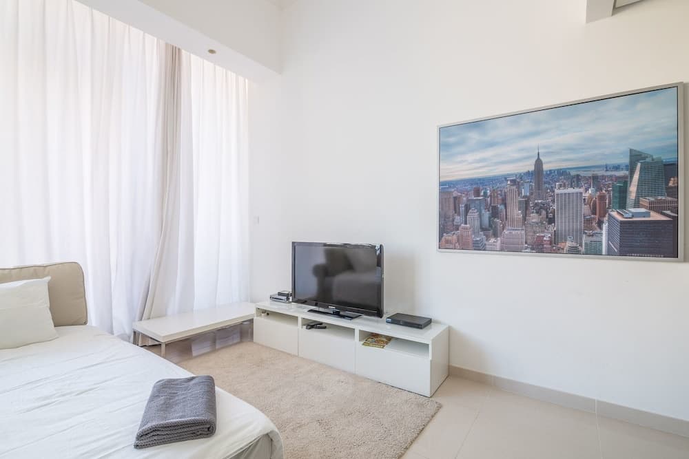 Studio Apartment - Silverene Tower B - MSG 8766 19