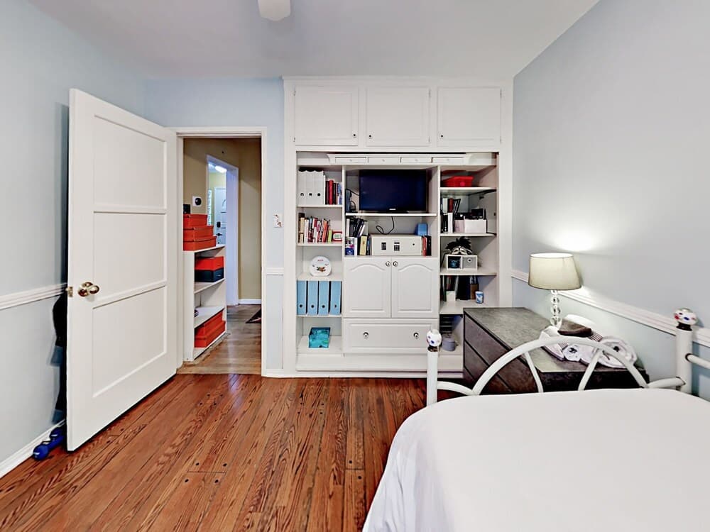 Charming Lake Balboa - 3 Br Home 18