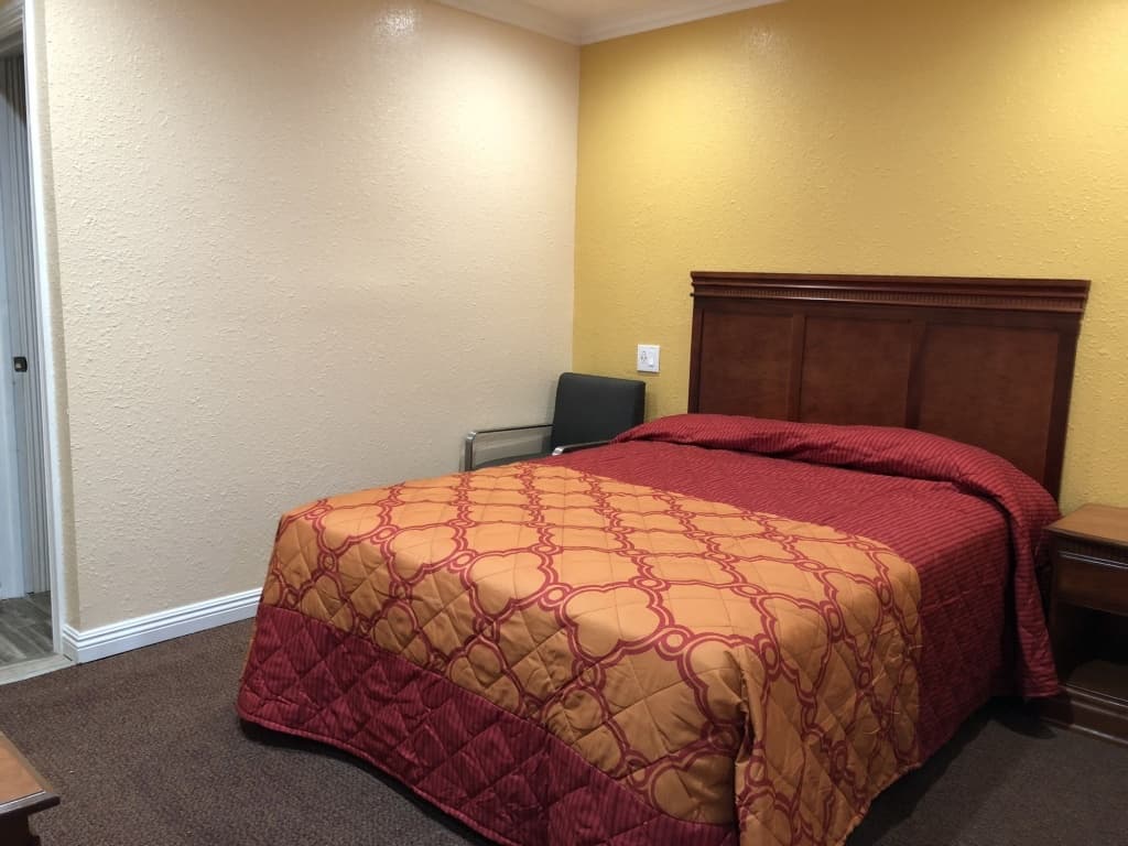 Rosa Bell Motel - Los Angeles 3