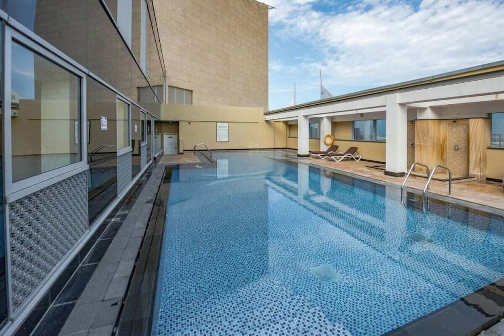 Luxury Apartment Steps Away From Everything 9