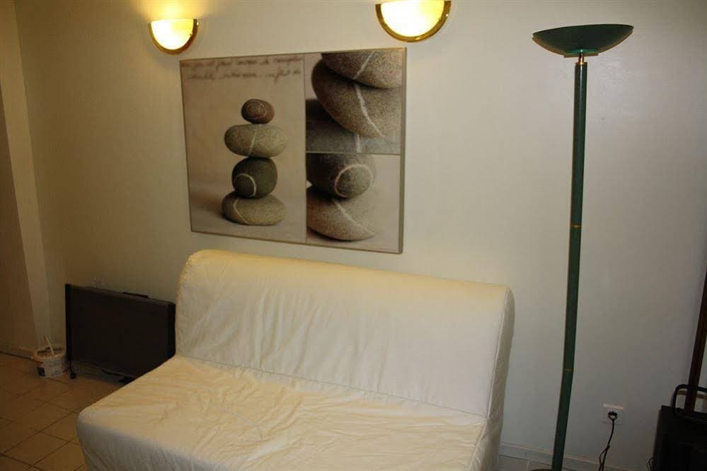Studio Paris Saint Charles 5