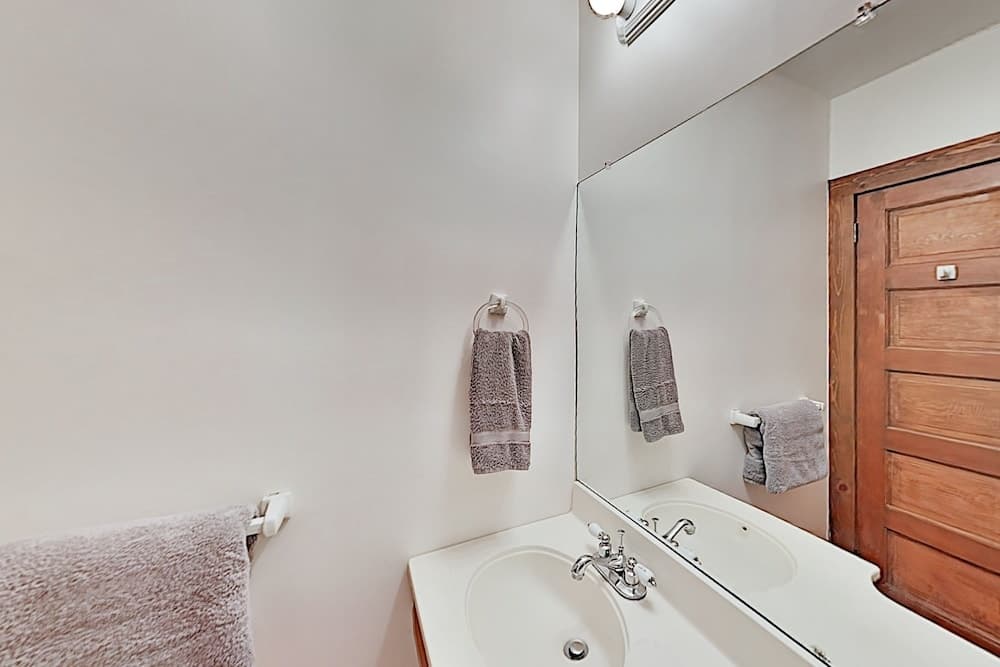 27h73179 2 Bedroom Duplex 8