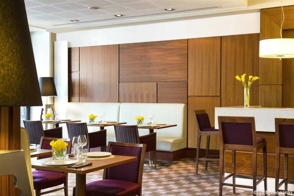 Crowne Plaza Paris Republique, an IHG Hotel 11