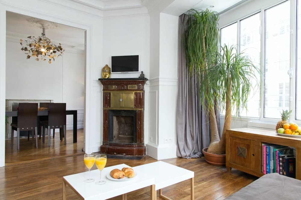 Louvre - Tuileries Gardens Apartment 8