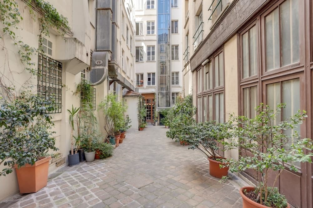 3 people apartment - Paris center by Weekome 11