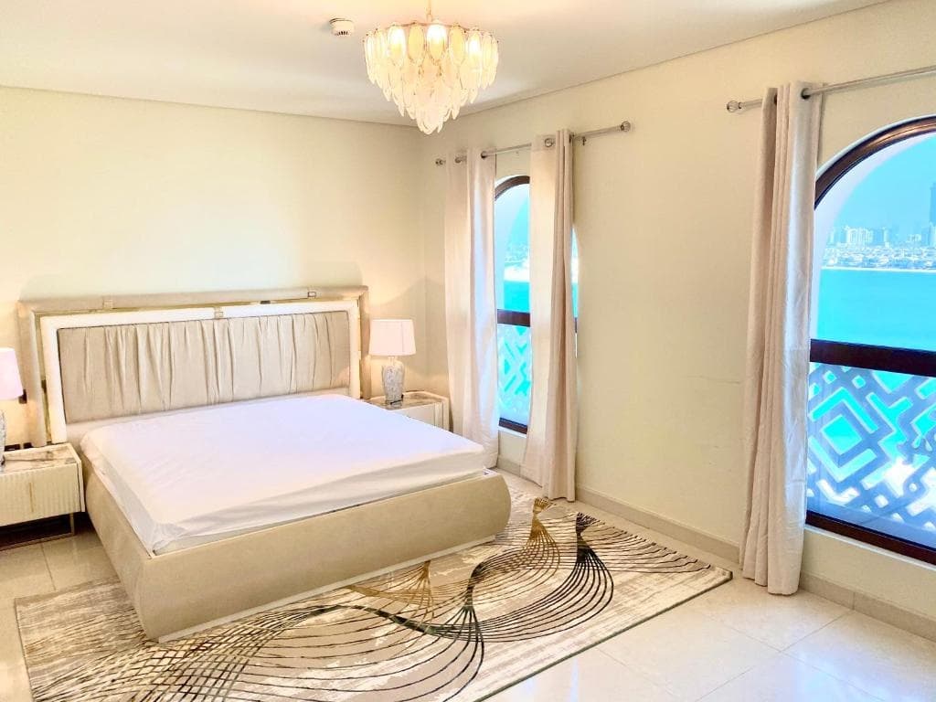 Spacious 4 bd and 2 bd apartments with amazing Sea view 14