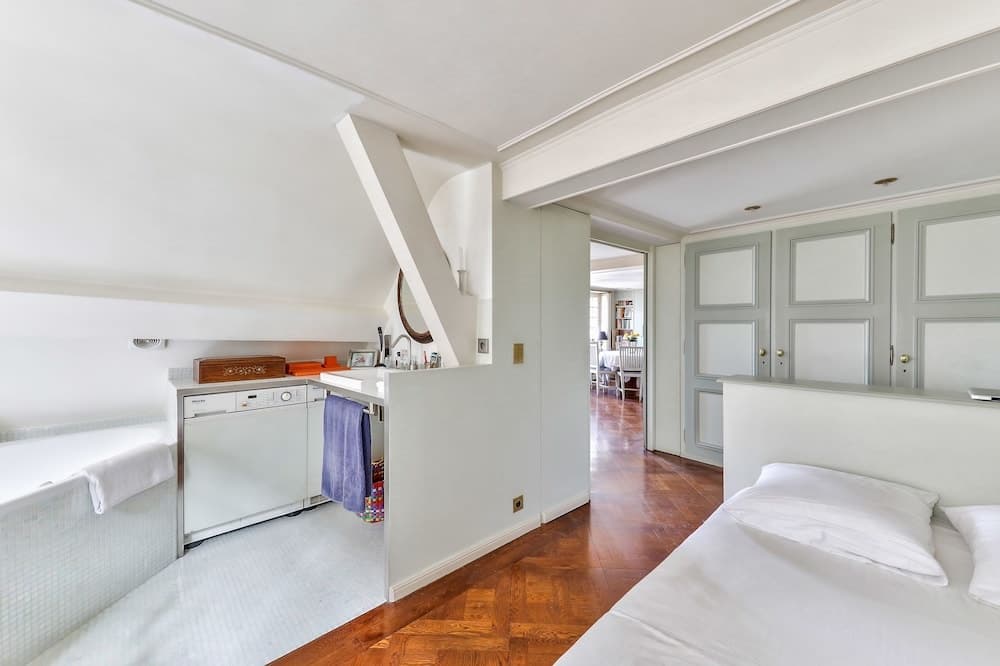 Appartement De Charme Eperon 4