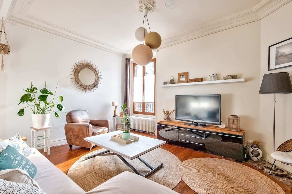 Charming Apartment for 2 in the 12th District 16