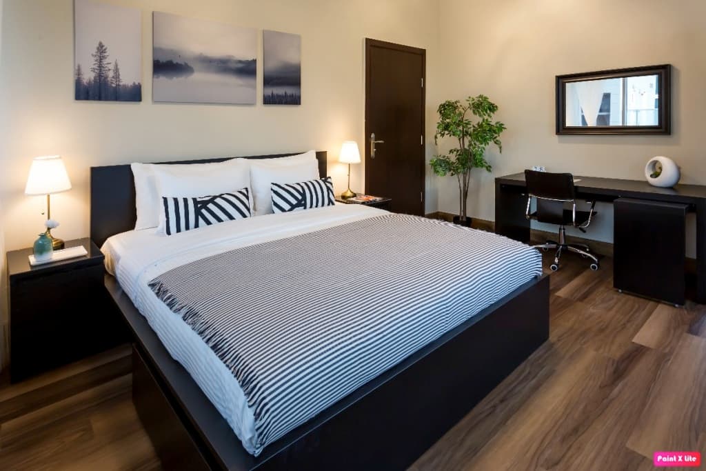 Spacious and cozy 1-bedroom apartment in Downtown 6