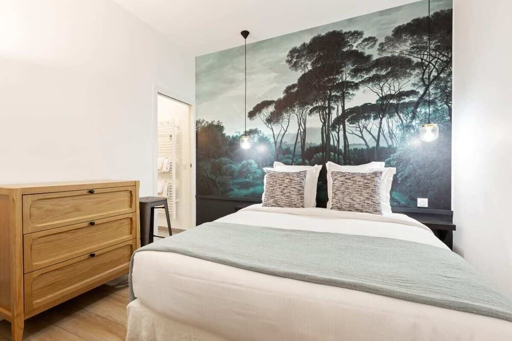 Chic & Contemporary Apartment With Two Bedroom 9